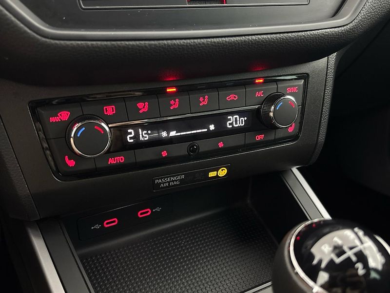 Seat Arona FR - fotka 19 z 28