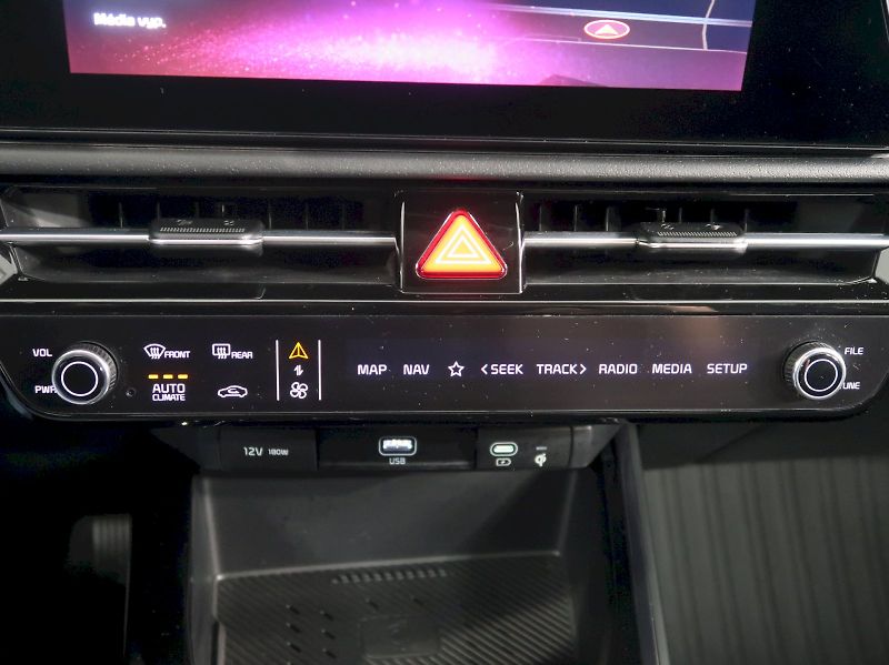 Kia Niro (2022) STYLE 1.6T-GDi 104KW - fotka 27 z 39