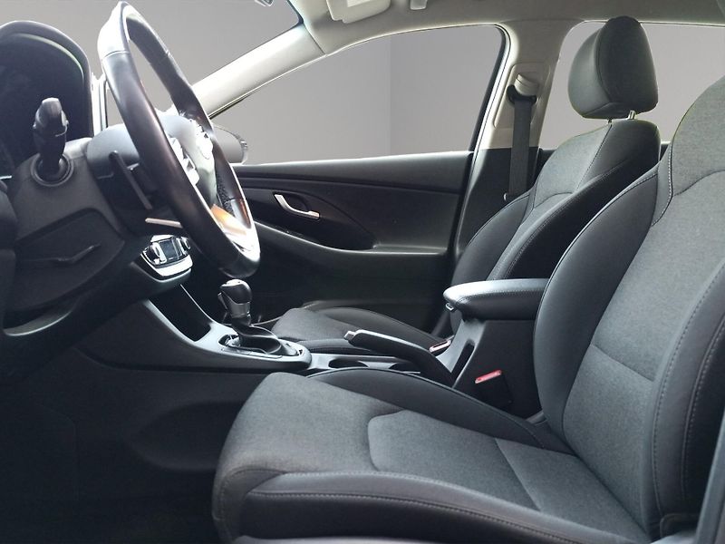 Hyundai i30 (2021) 1.5 117kw Family S - fotka 9 z 18