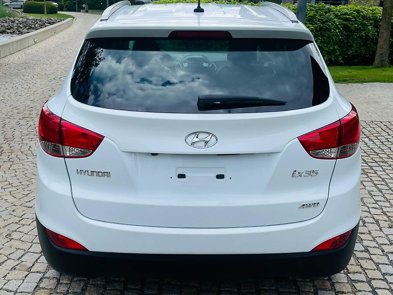 Hyundai ix35 2.0i 4x4 1MAJIITEL KAMER TAŽNÉ - fotka 13 z 46
