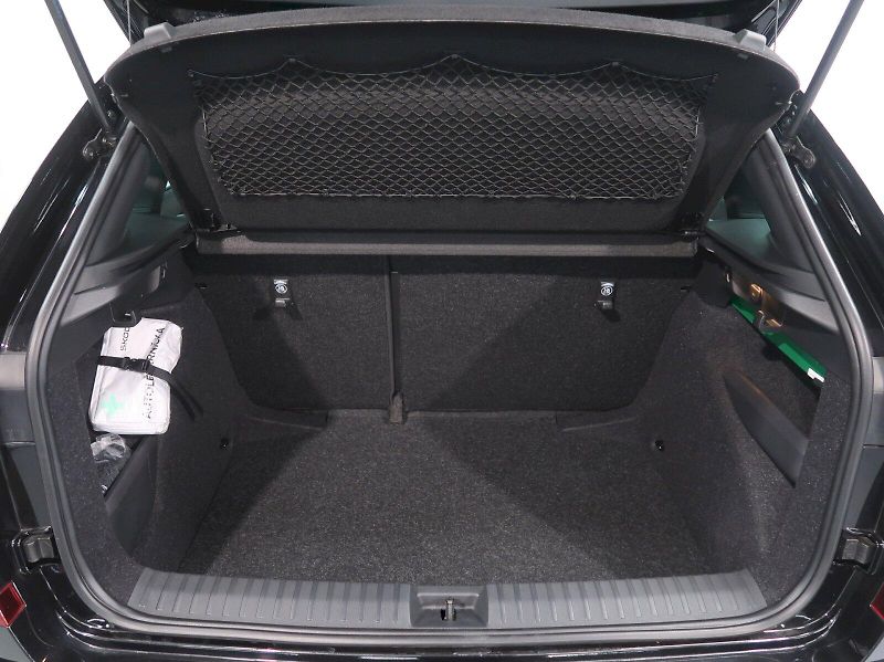 Škoda Kamiq (2026) MONTE CARLO 1.5TSI 110KW DSG P - fotka 38 z 38