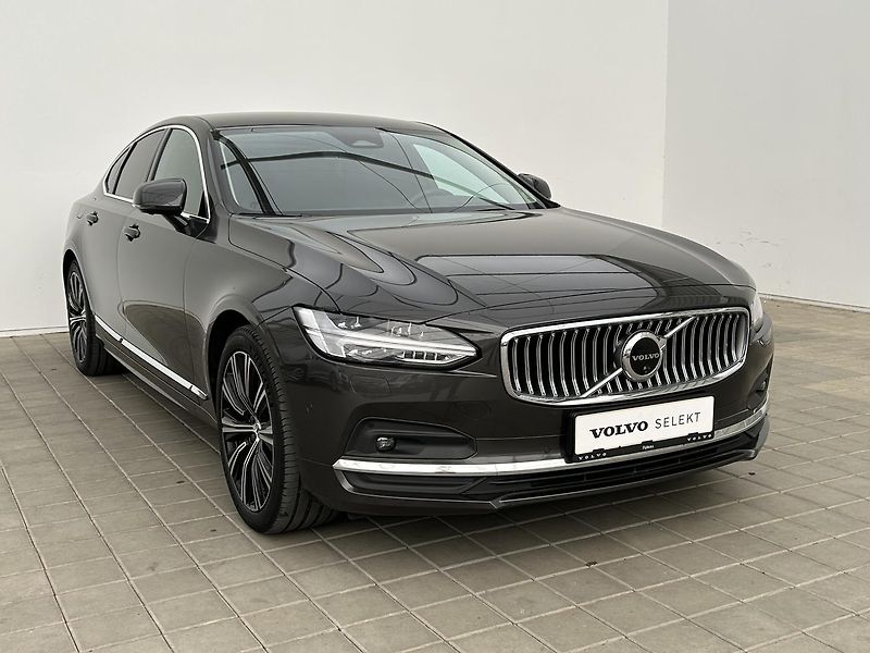 Volvo S90 2.0 B5 4x4 PLUS - fotka 3 z 31