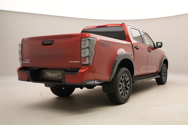 Isuzu D-Max (2026) Double Cab 2,2 V-Cross 4x4 AUT - fotka 5 z 28