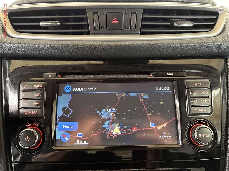 Nissan X-Trail (2015) 1.6 dCi 4x4, ČR, Navi, LED - fotka 11 z 18