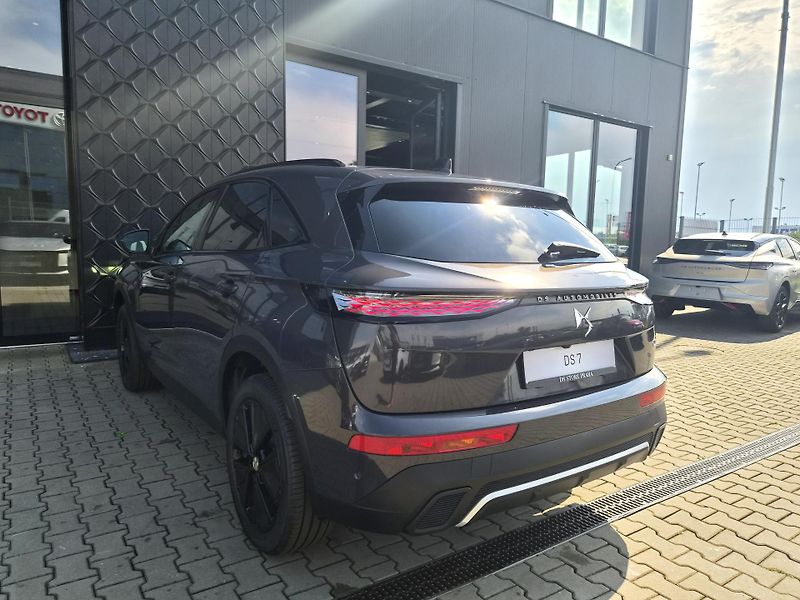 DS Automobiles DS7 (2026) PERFORMANCE LINE 1.5 BlueHDi - fotka 9 z 26