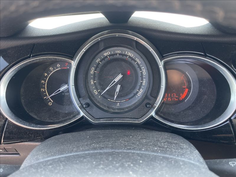 Citroën DS3 1,4 i 70kw Klimatronic ESP Tem - fotka 15 z 33