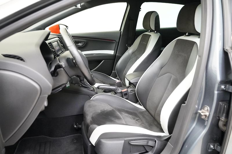 Seat Leon - fotka 11 z 26