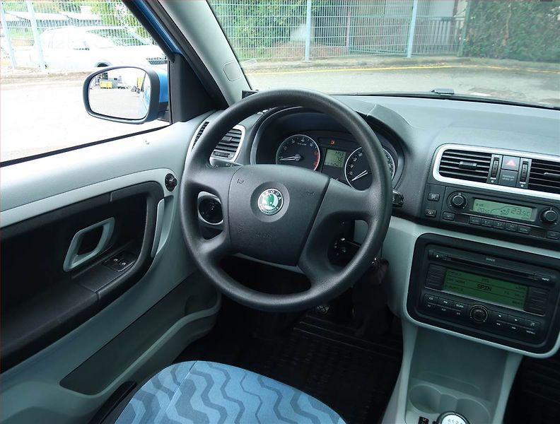 Škoda Roomster (2007) Comfort 1.4 16V, Serv.kniha - fotka 7 z 16