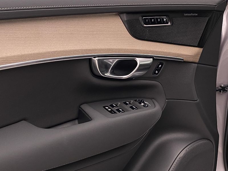 Volvo XC90 (2026) T8 AWD Plug-in BRIGHT PLUS 7m - fotka 29 z 70