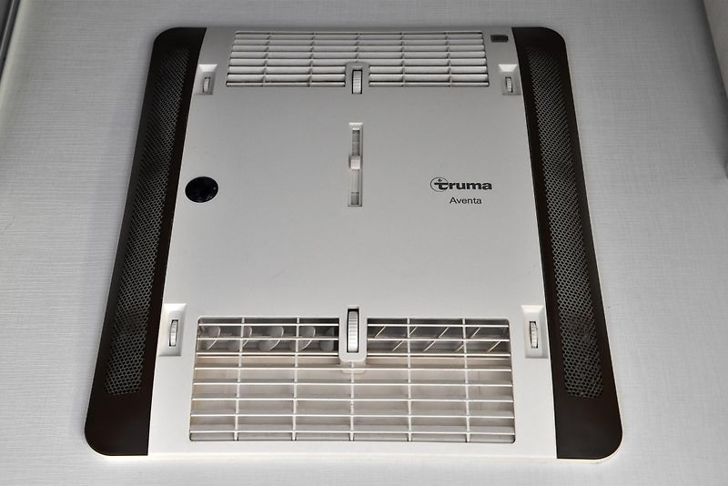 Sterckemann Starlett 496 PE COMFORT, KLIMA, 5MÍST - fotka 33 z 50