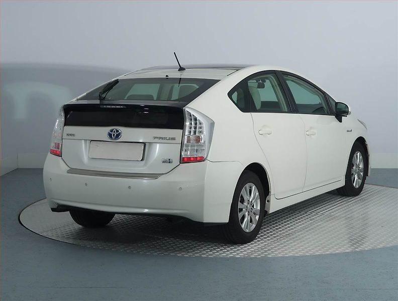 Toyota Prius (2009) 1.8 VVT-i HSD, Automat - fotka 5 z 14