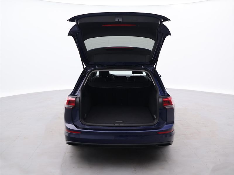 Volkswagen Golf Variant 1,5 TSI 110kW Evo Life CZ DPH - fotka 9 z 30