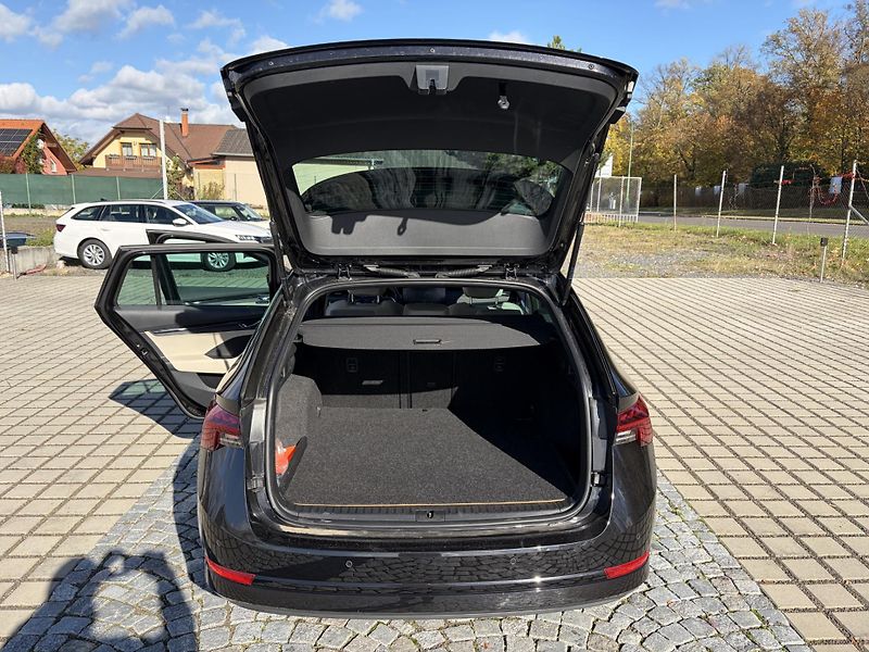 Škoda Octavia (2023) STYLE PLUS iV PLUG-IN-HYBRID - fotka 14 z 33