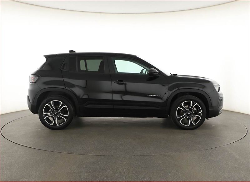 Jeep Avenger (2023) 54 kWh, SoH 94% - fotka 6 z 20