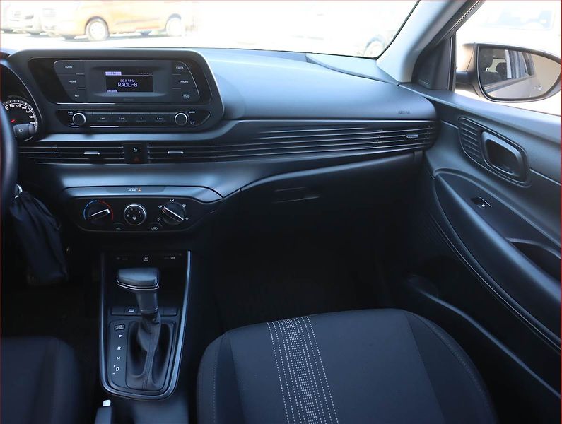 Hyundai i20 (2022) 1.0 T-GDI, Automat, Serv.kniha - fotka 8 z 19