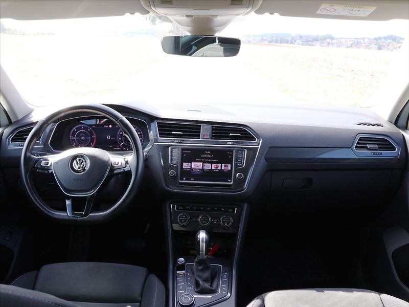 Volkswagen Tiguan 2,0 TDI 110kW DSG 4M Highline - fotka 29 z 37