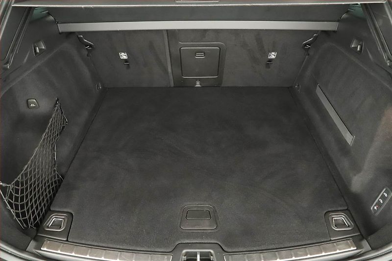Volvo XC60 (2018) T5 AWD - fotka 18 z 19