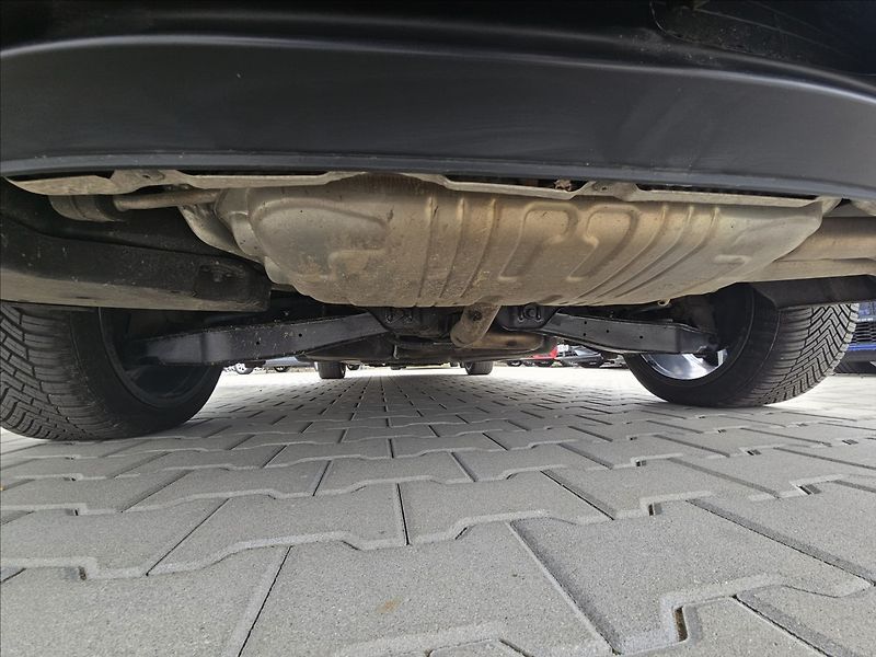 Seat Alhambra 2,0TDi 130KW FR DSG 4X4 TZ - fotka 31 z 50