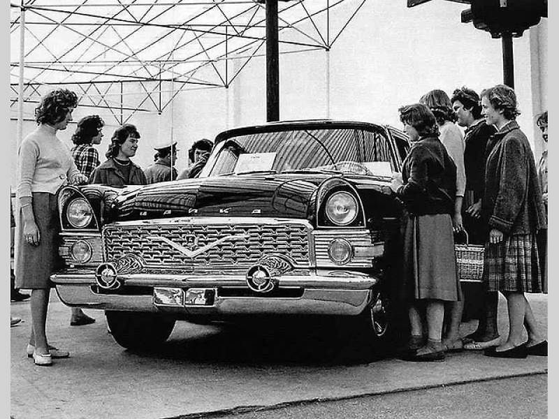 Premiéra se uskutečnila na výstavě Expo 58 v Bruselu.