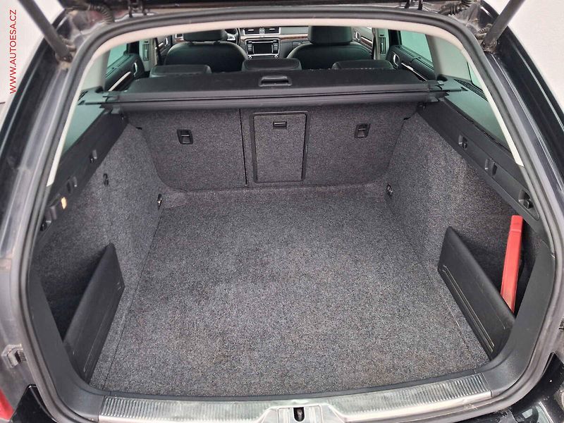 Škoda Superb (2014) 2.0TDI 4x4, ČR, Elegance - fotka 7 z 21