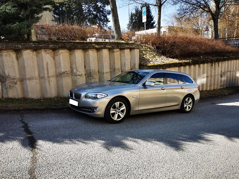 BMW Řada 5 530D XDRIVE TOURING F11 190kW - fotka 38 z 40