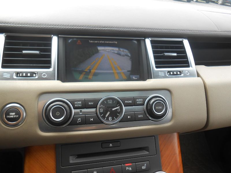Land Rover Range Rover Sport 3.0D,180KW,4x4,XENONY,Tažné! - fotka 41 z 48