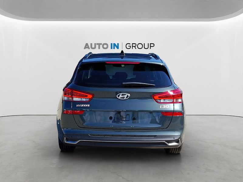 Hyundai i30 (2026) kombi SMART 1,0 T-GDI 85 kW - fotka 5 z 10