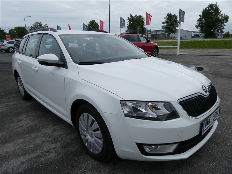 Škoda Octavia 1,6 TDi 81kW STYLE, DPH, ČR - fotka 1 z 38