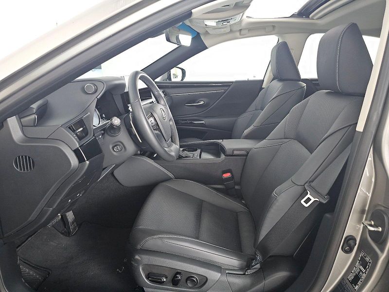 Lexus ES 300h (2025) 2.5HEV 218k BUSINESS EDITION - fotka 6 z 28