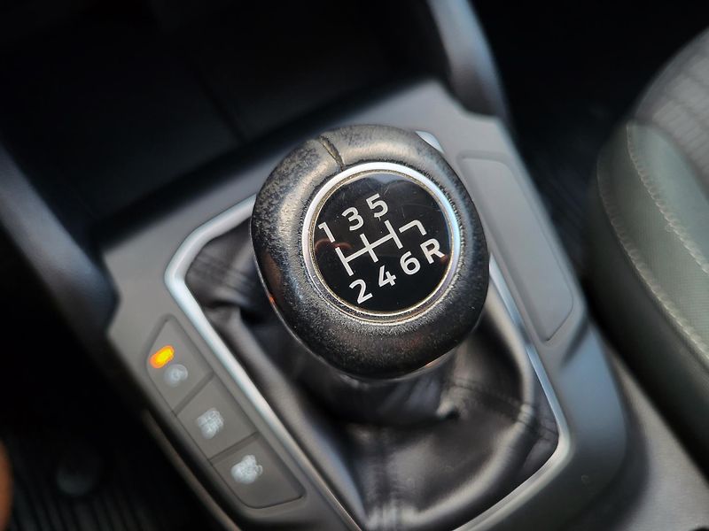 Ford Focus TREND 1.0 EcoBoost 92kW kombi - fotka 24 z 43