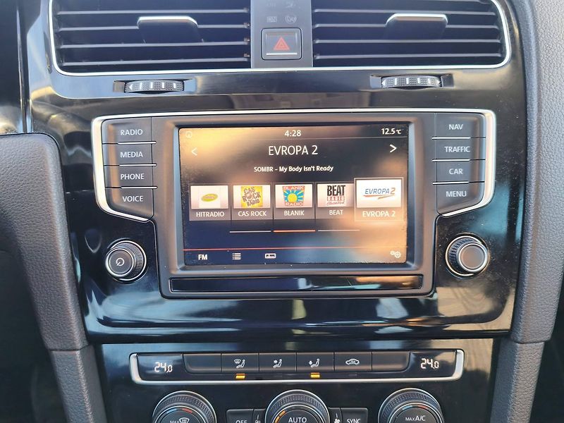Volkswagen Golf (2016) - fotka 34 z 36