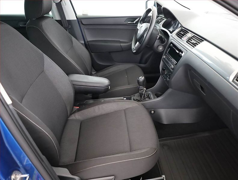 Škoda Rapid (2014) Ambition Plus 1.2 TSI - fotka 7 z 13