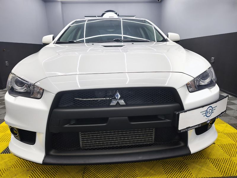 Mitsubishi Lancer (2011) EVO X - fotka 8 z 34