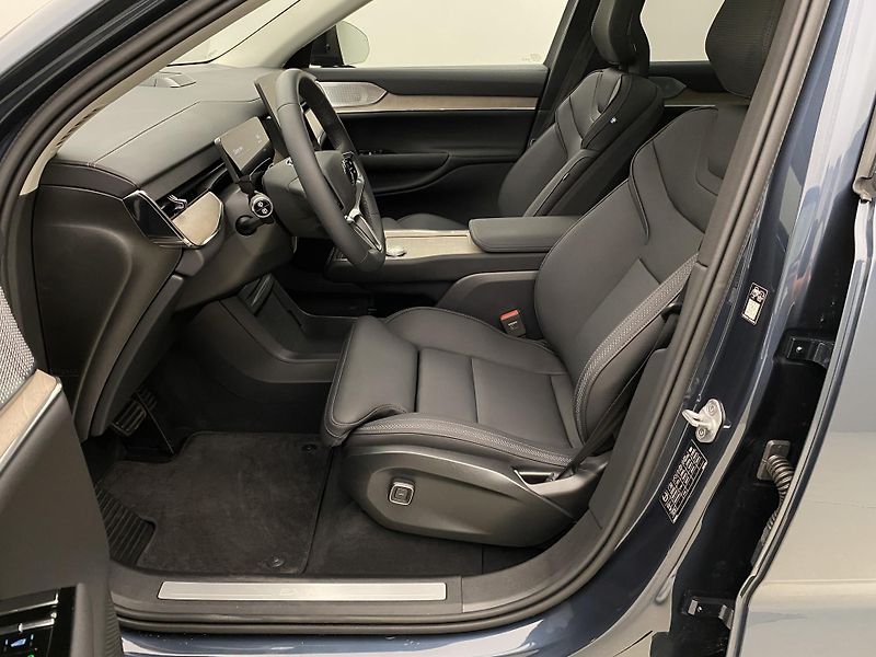 Volvo EX90 PURE ELECTRIC TWIN ULTRA B&W - fotka 3 z 63