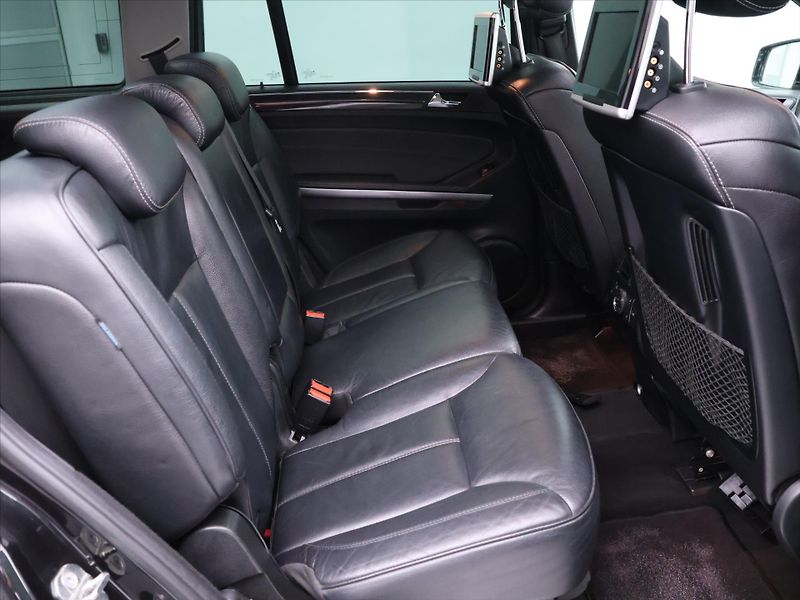 Mercedes-Benz GL 350 3,0 155kW 4Matic 7.míst - fotka 14 z 41