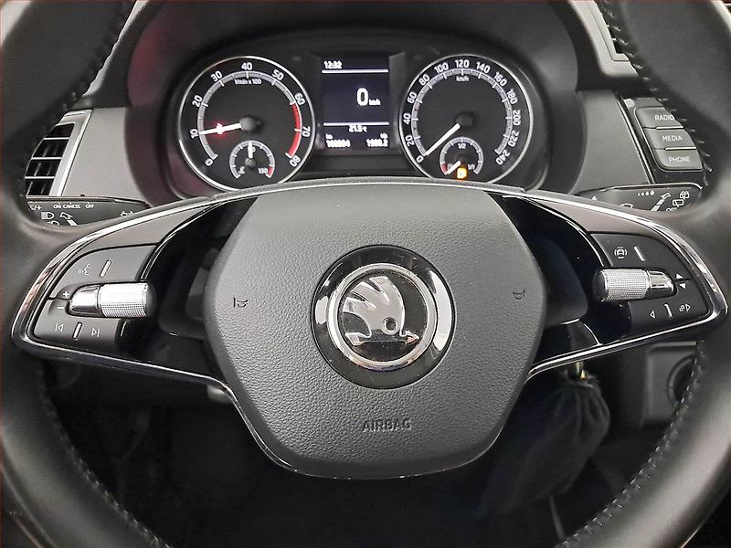 Škoda Fabia (2022) 1.0 TSI, ČR,1.maj, Tempomat - fotka 13 z 15