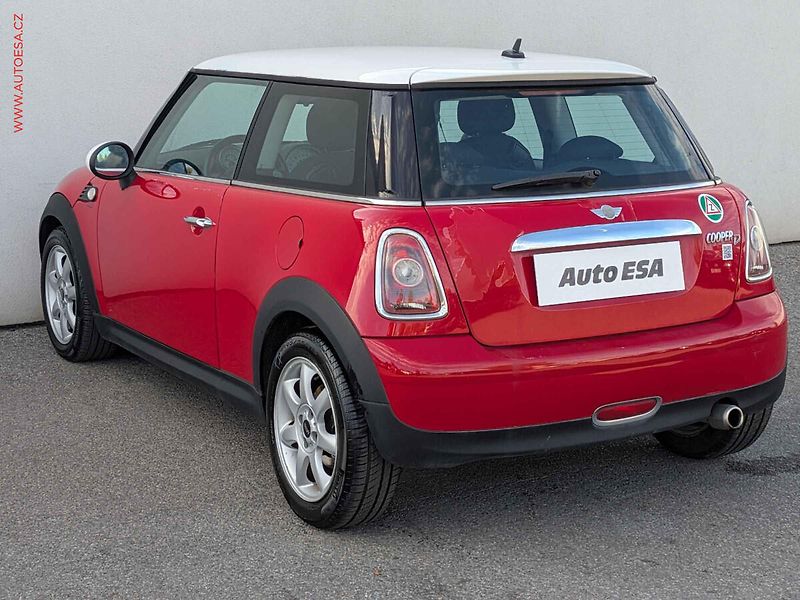 Mini Cooper (2007) 1.6 D, AC, tempo - fotka 4 z 13