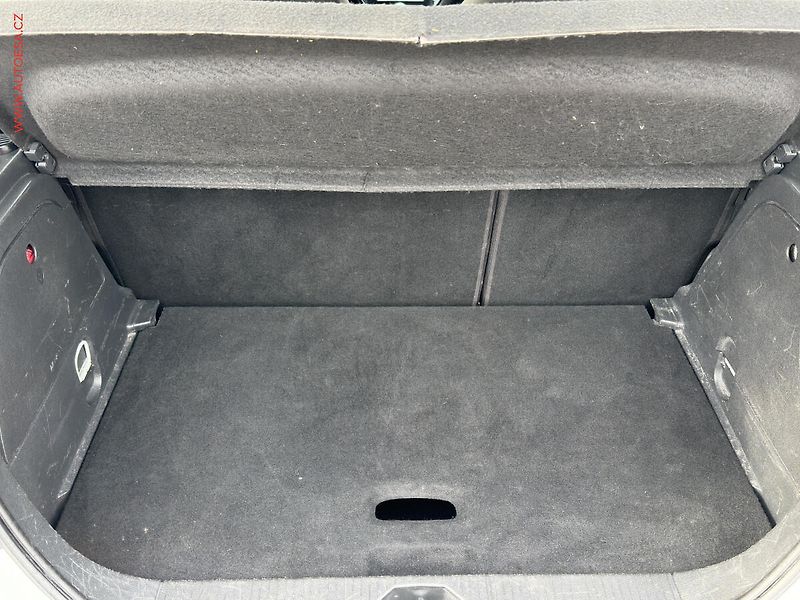 Opel Corsa (2018) 1.4i, Edition, TZ, +kola - fotka 7 z 18