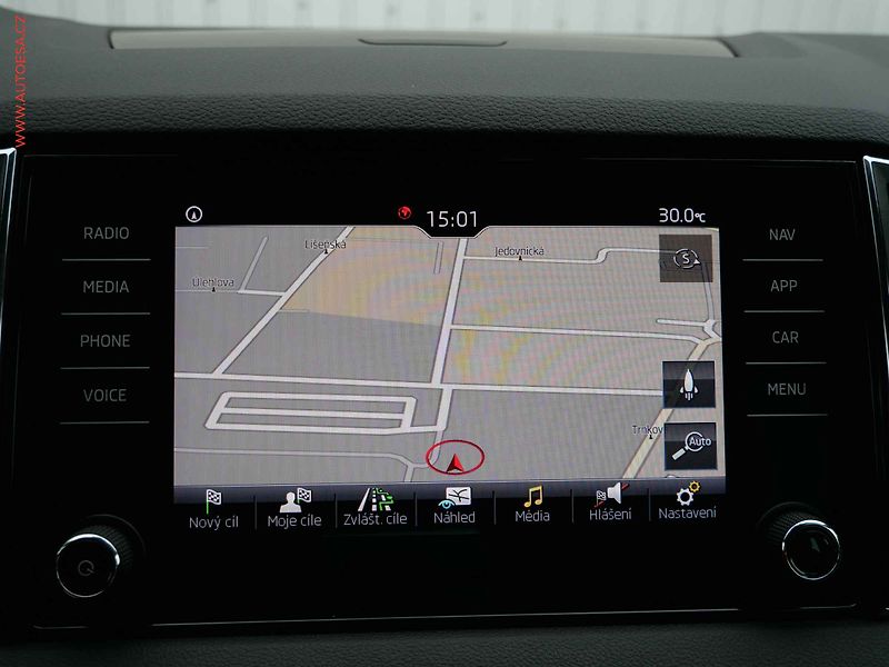 Škoda Karoq (2020) 2.0 TDi, ČR, Style, LED, navi - fotka 21 z 26