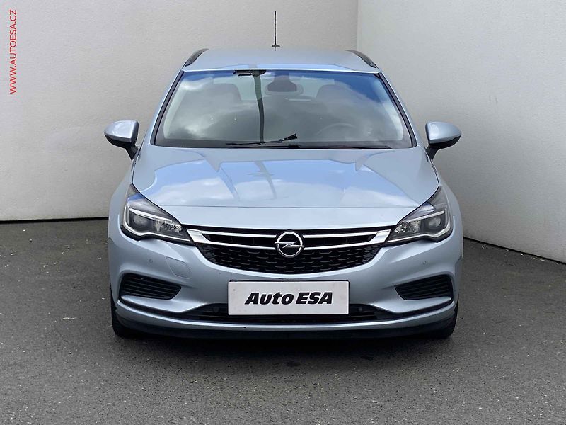Opel Astra (2017) 1.6CDTi, ČR, AC, TZ - fotka 2 z 16
