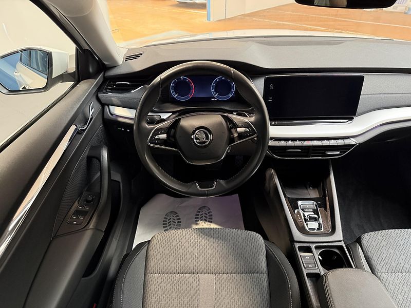 Škoda Octavia 2.0 TDI 110kW DSG Style Combi - fotka 6 z 19