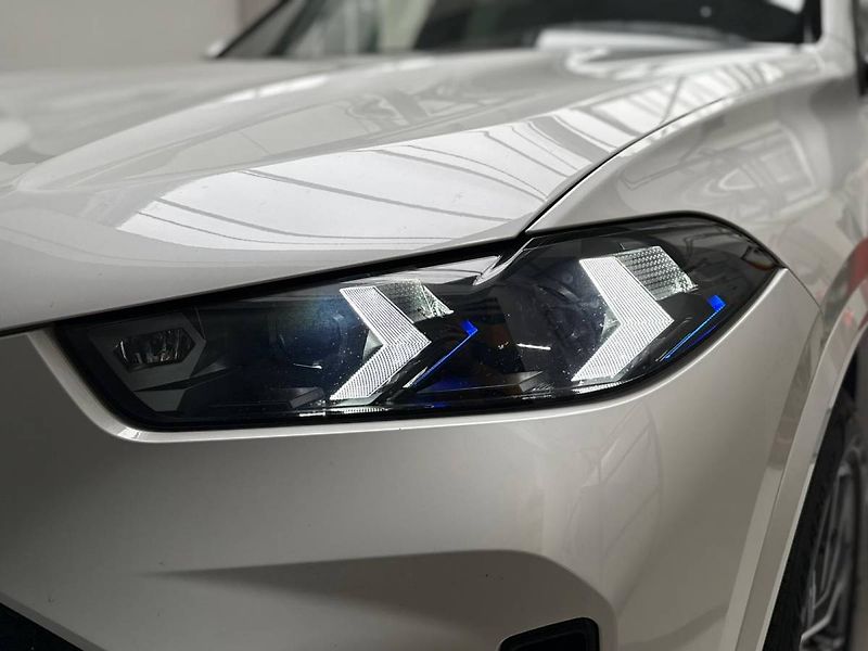 BMW X5 3,0 210 kW xDrive30d - fotka 51 z 55