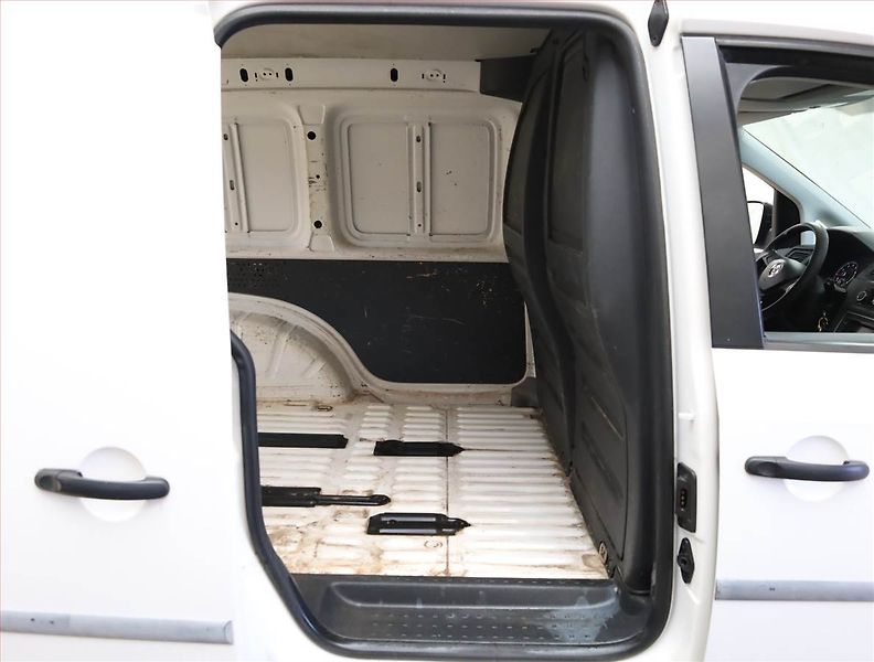 Volkswagen Caddy (2017) 1.4 TGI CNG, ČR, DPH - fotka 17 z 20