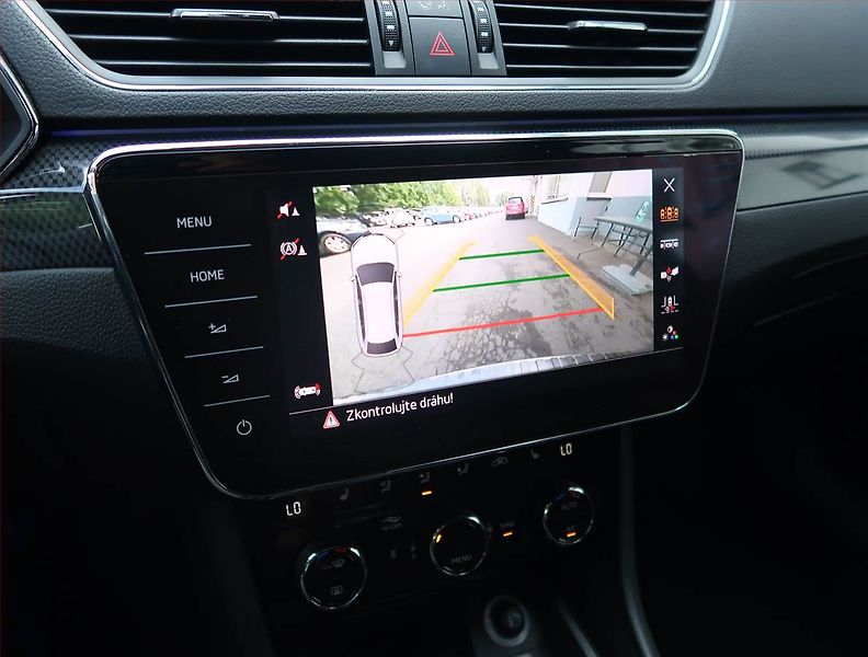 Škoda Superb (2019) Sportline 2.0 TDI, 4X4 - fotka 19 z 19