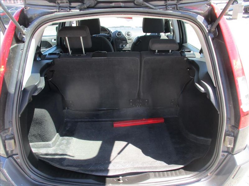Ford Fusion 1,4 i, klima, ZAMLUVENO - fotka 9 z 28