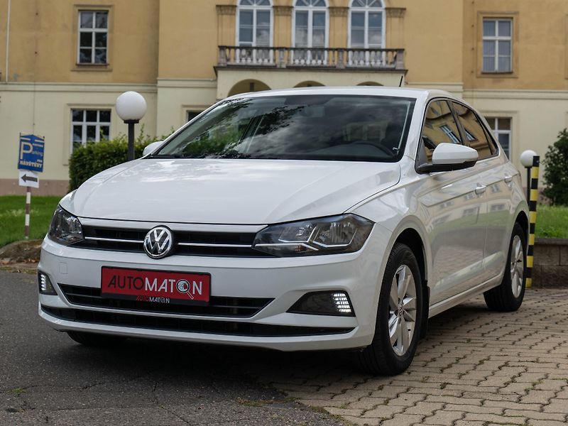 Volkswagen Polo 1.0 TSI DSG CarPlay - fotka 1 z 30
