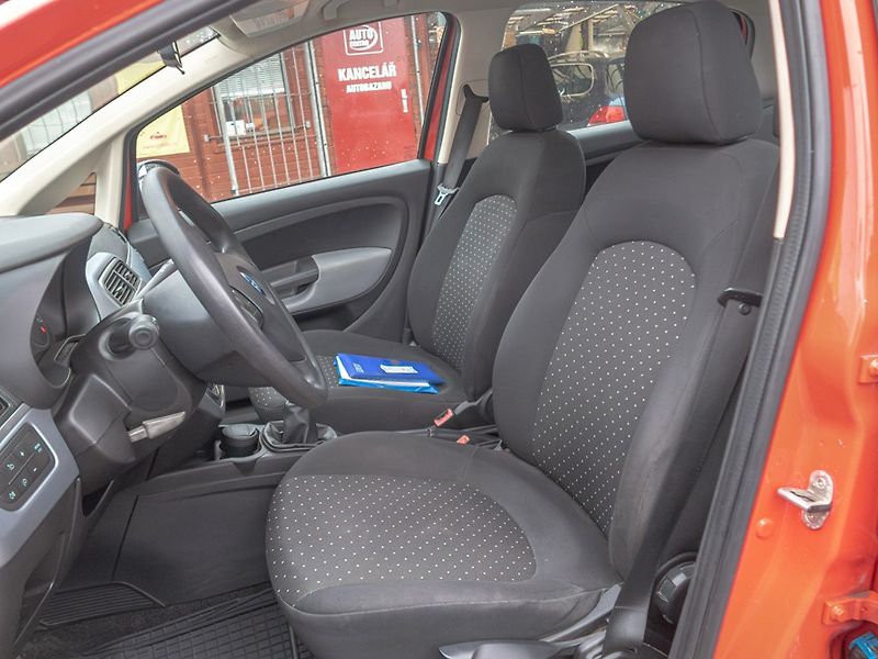 Fiat Grande Punto (2007) 1.4i 2x KOLA – PO SERVISU - fotka 13 z 37