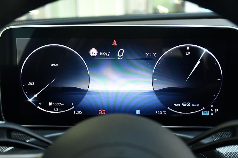 Mercedes-Benz Třídy C 220D 4M AMG ČR  - fotka 31 z 55