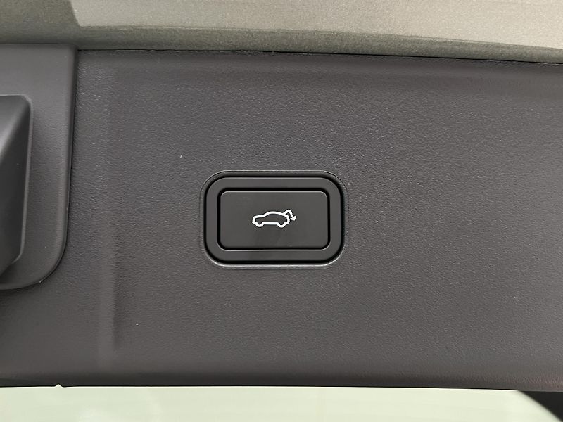 Lynk & Co 08 (2026) MORE PHEV - fotka 7 z 53