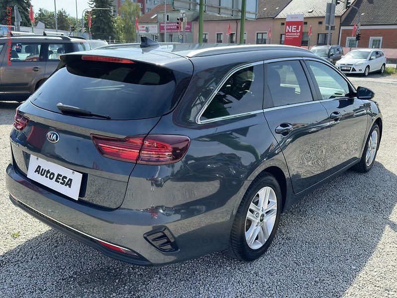 Kia Ceed (2020) 1.4T-GDi, ČR, servis.kniha - fotka 4 z 19